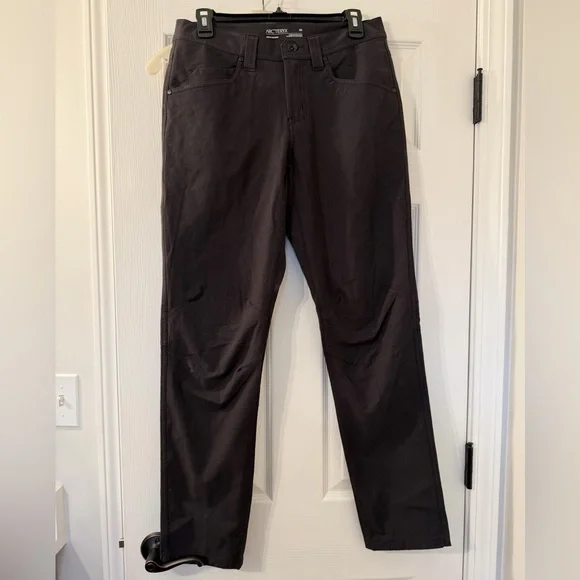Arc'teryx Men's Black Pants — Size 30 Waist - Picture 1 of 11